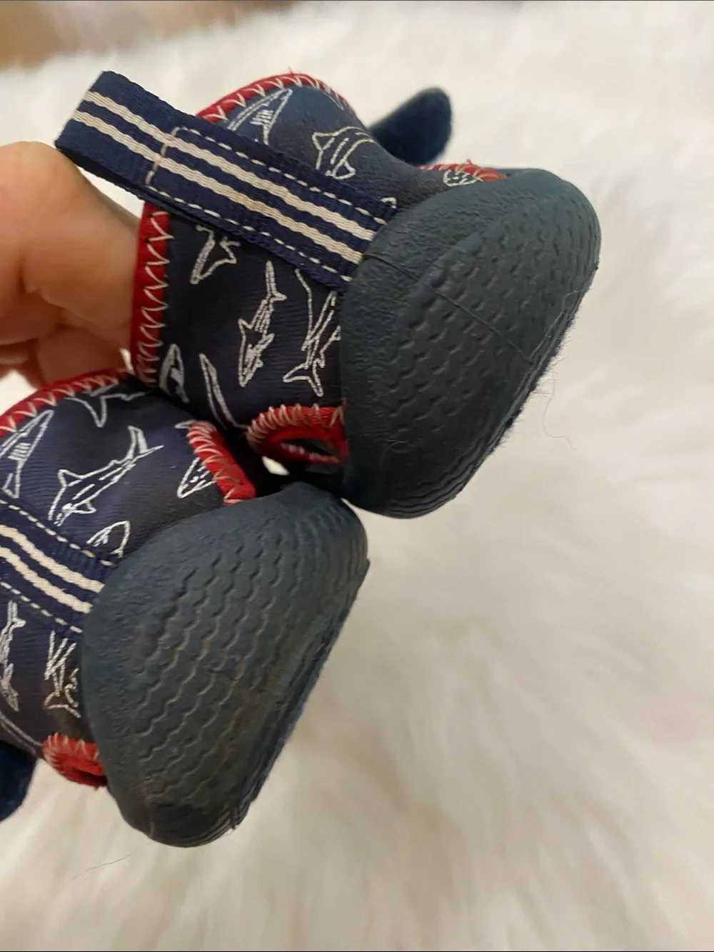 Nautica sz 9 Navy and Red Shark-Print Kids Water Shoes